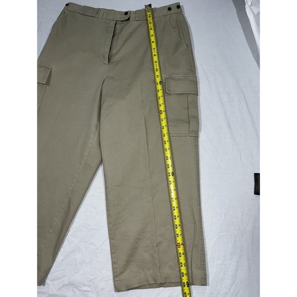 Travelsmith Women's Khaki Cargo Capri Pants Size 16 Cotton Blend Casual Outdoor - Picture 4 of 8
